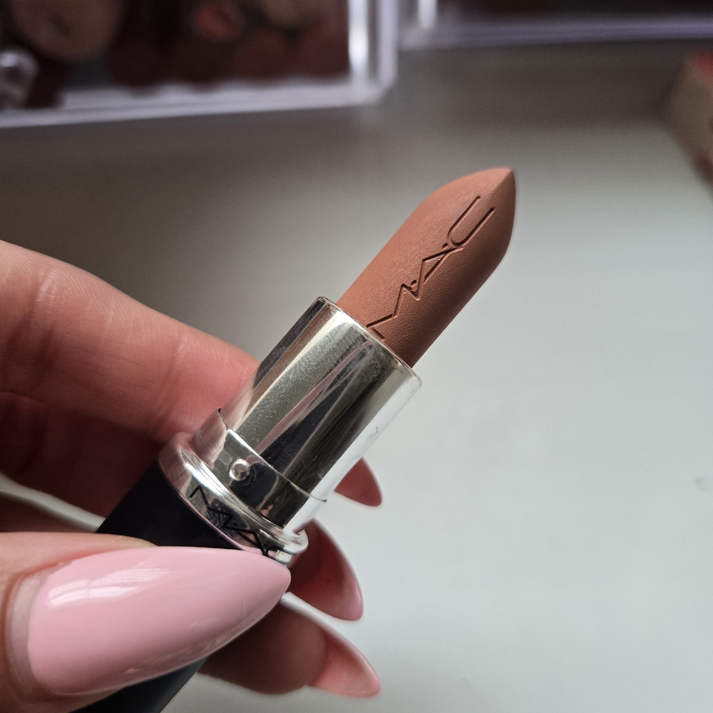 MAC Cosmetics YASH Lipstick